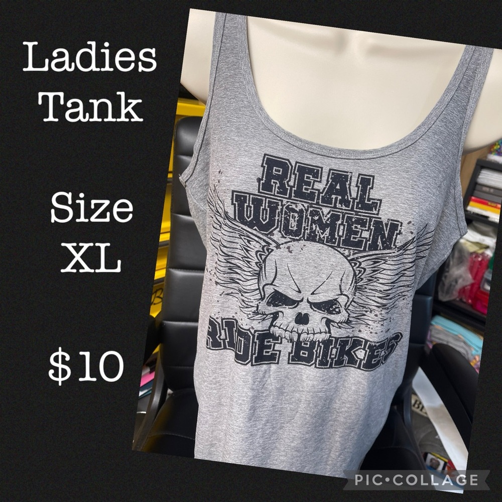 No Boundaries Gray Real Women Ride Bikes Graphic Tank Top 🏍️